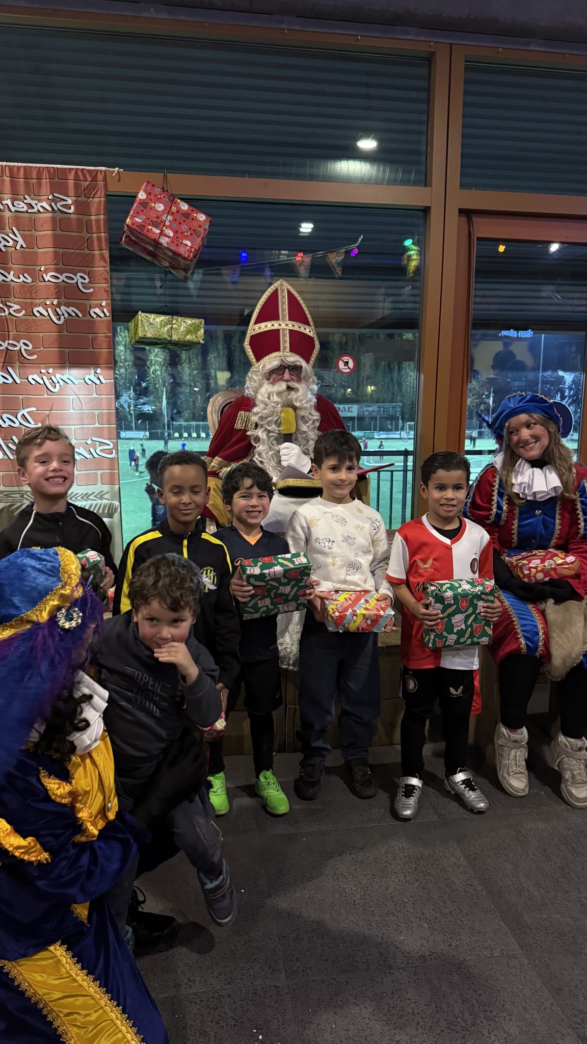 Sinterklaas op bezoek bij VFC, het was weer een succes!