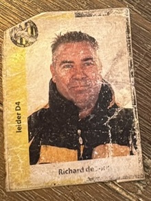 Het is gelukt: 2 voetbalplaatjes gevonden